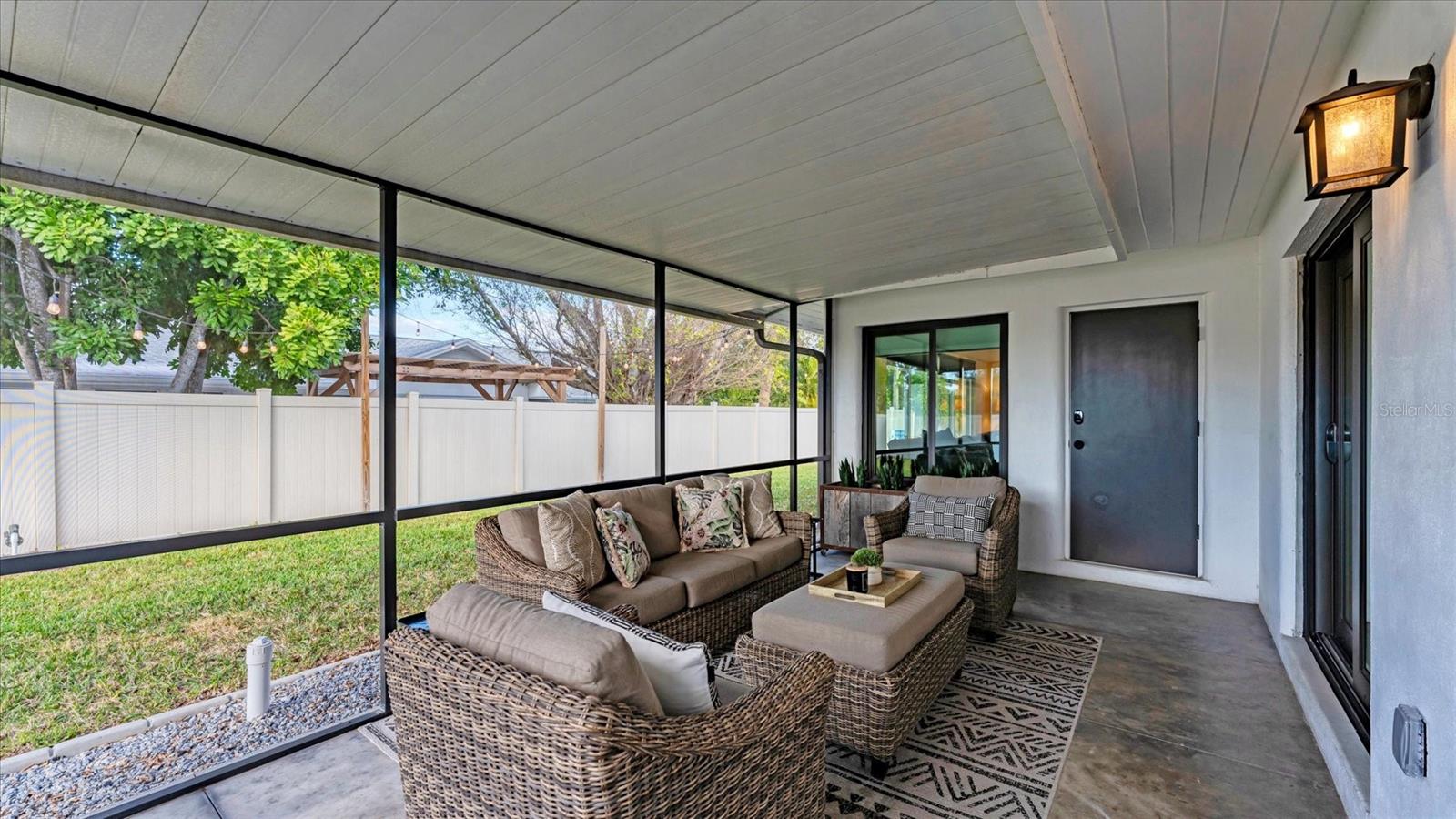 SOUTH GATE - Residential