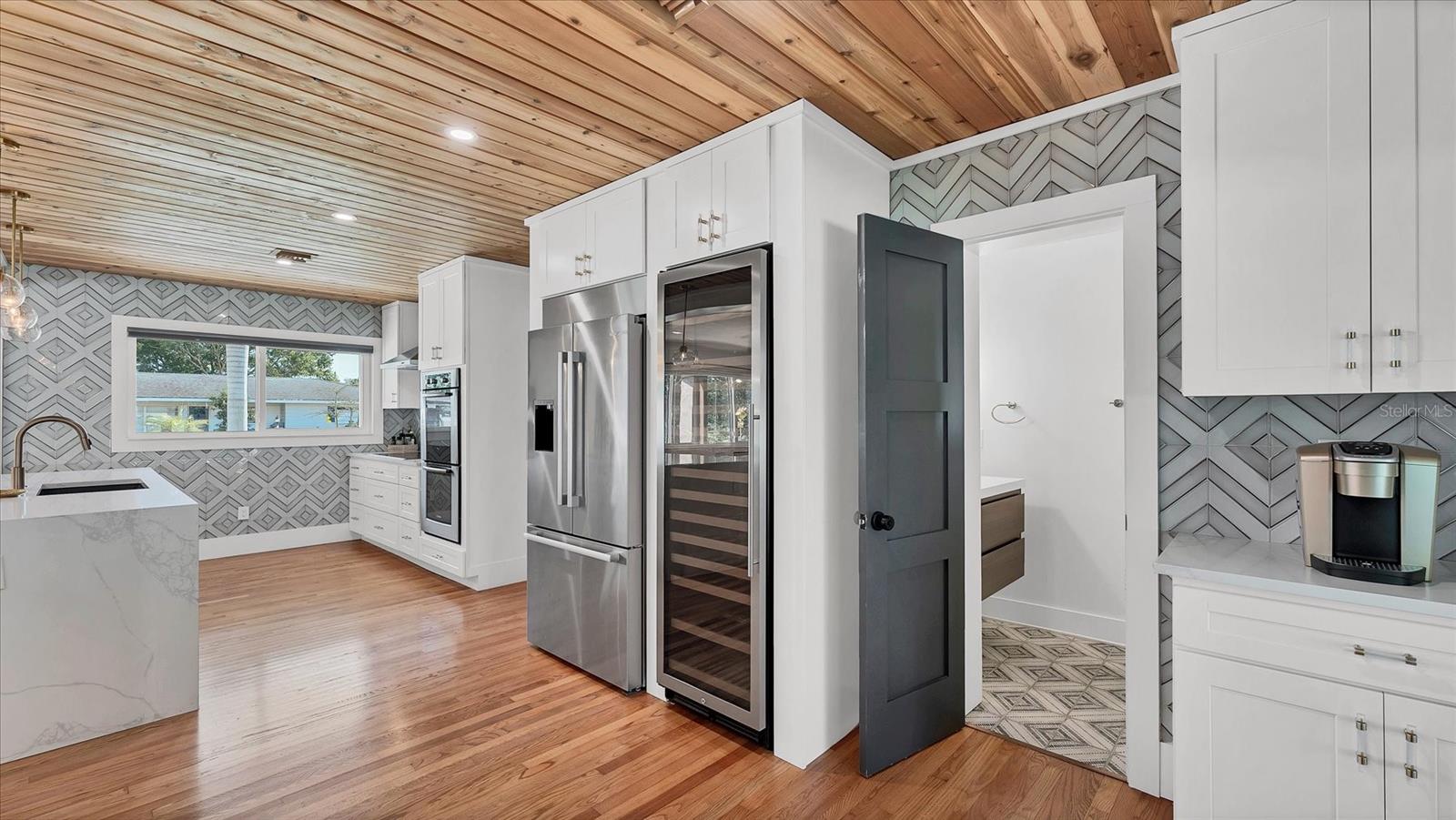 SOUTH GATE - Residential