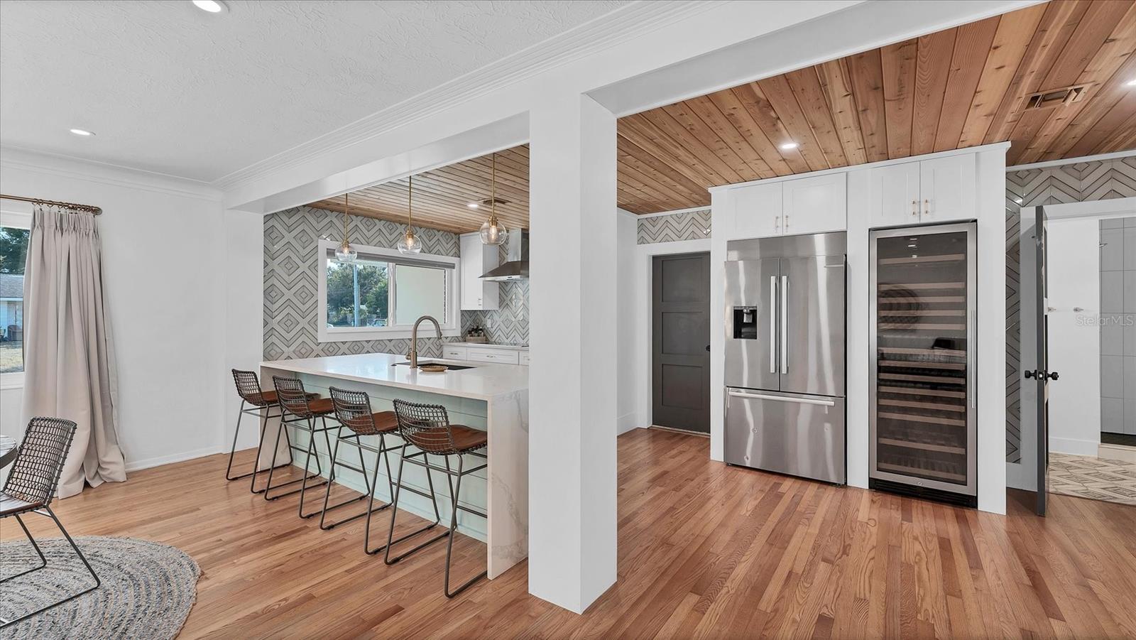 SOUTH GATE - Residential