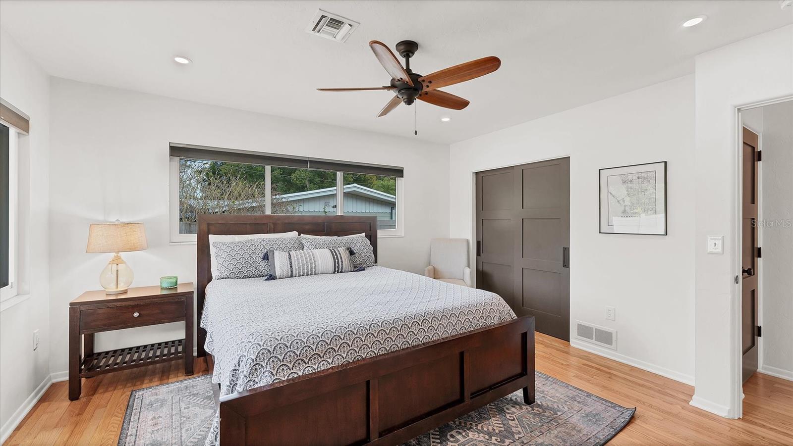 SOUTH GATE - Residential