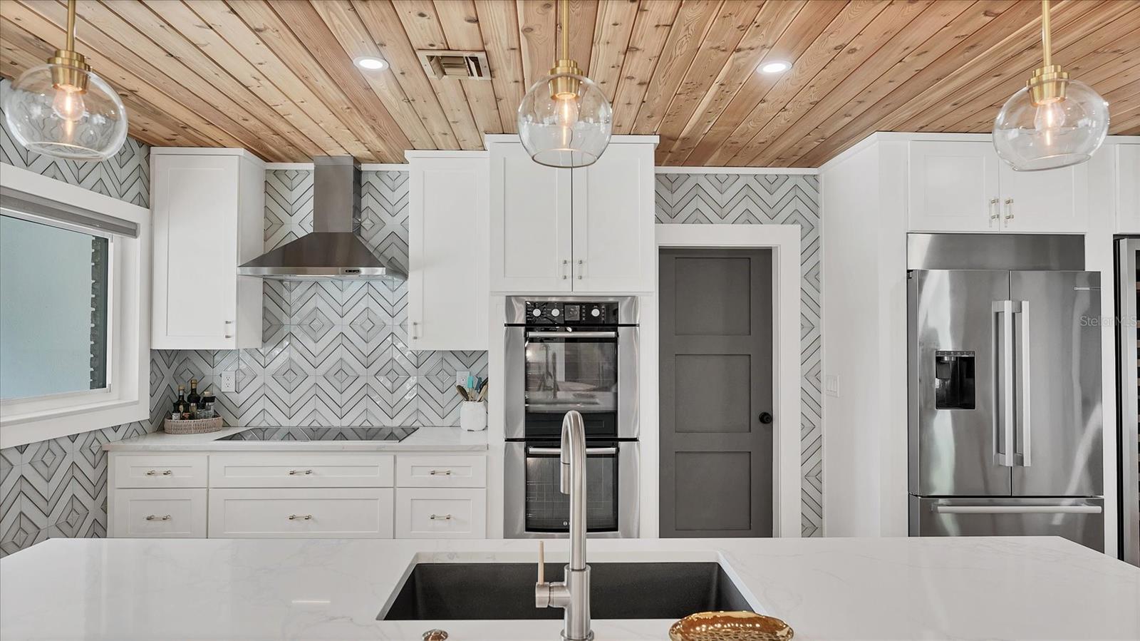 SOUTH GATE - Residential