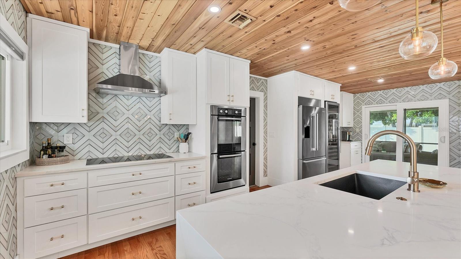 SOUTH GATE - Residential