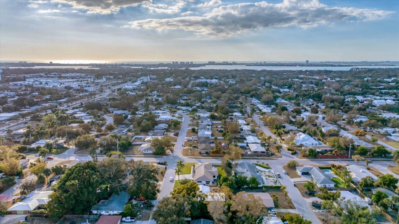 SOUTH GATE - Residential