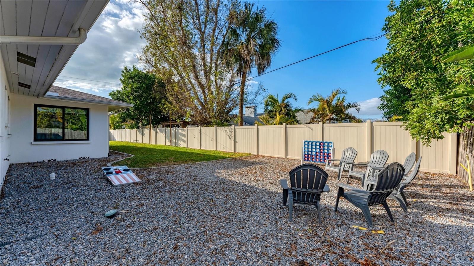 SOUTH GATE - Residential