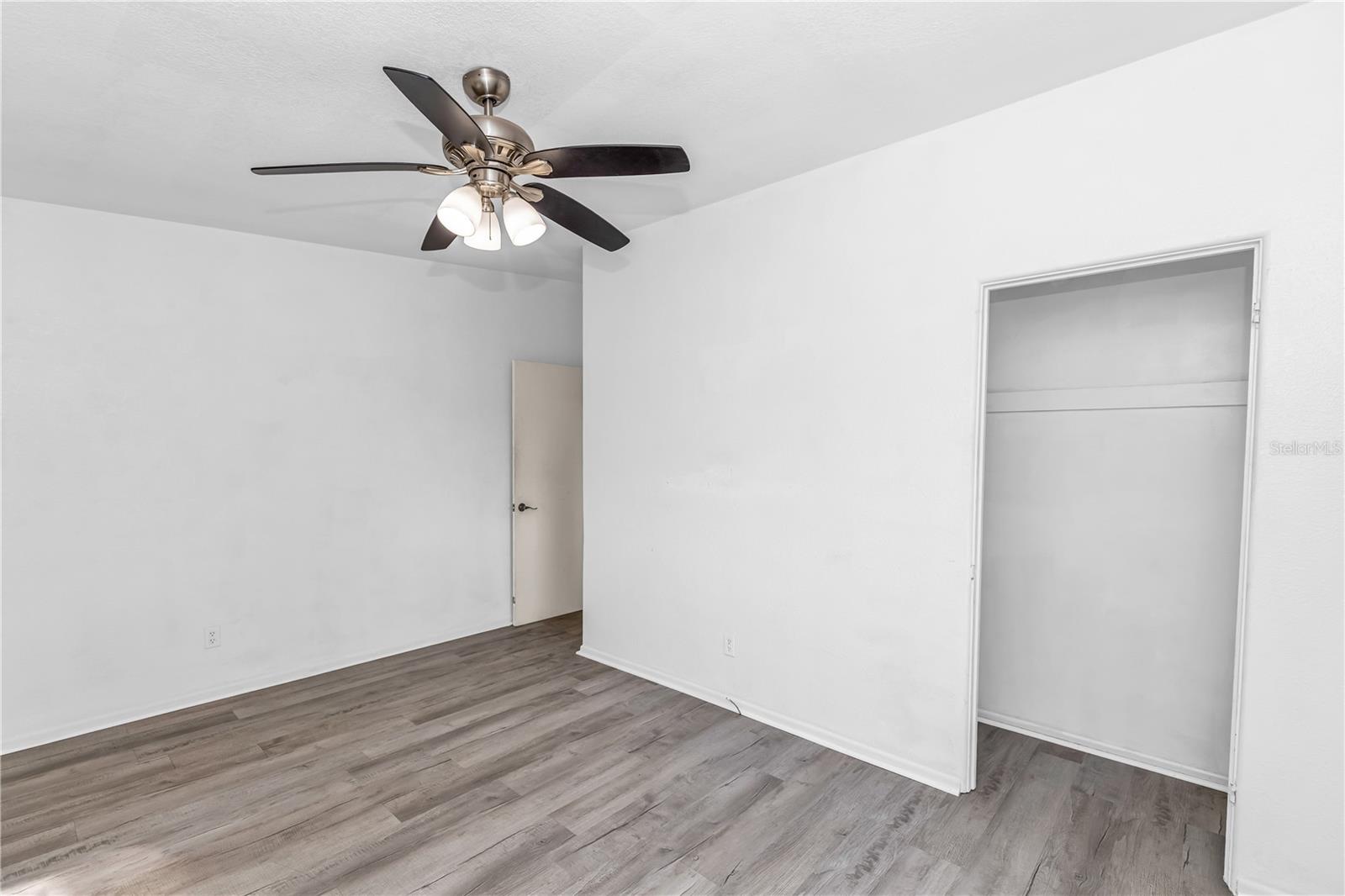 PINE HILLS PARK SUB - Residential Lease