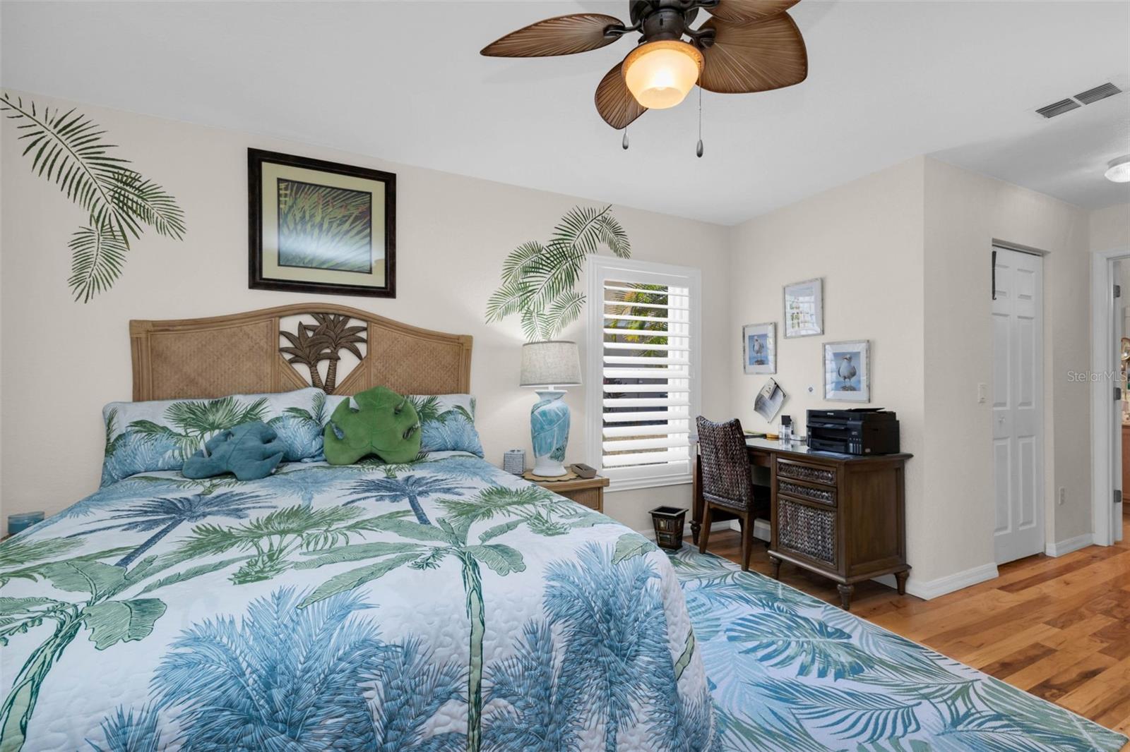 KINGS GATE PH 02 - Residential