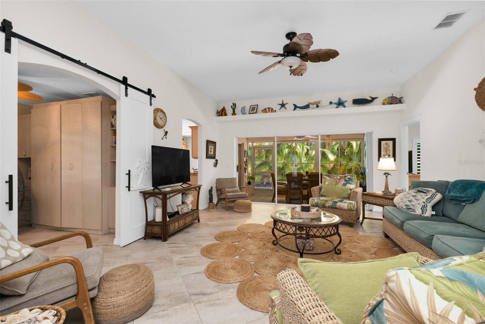 KINGS GATE PH 02 - Residential