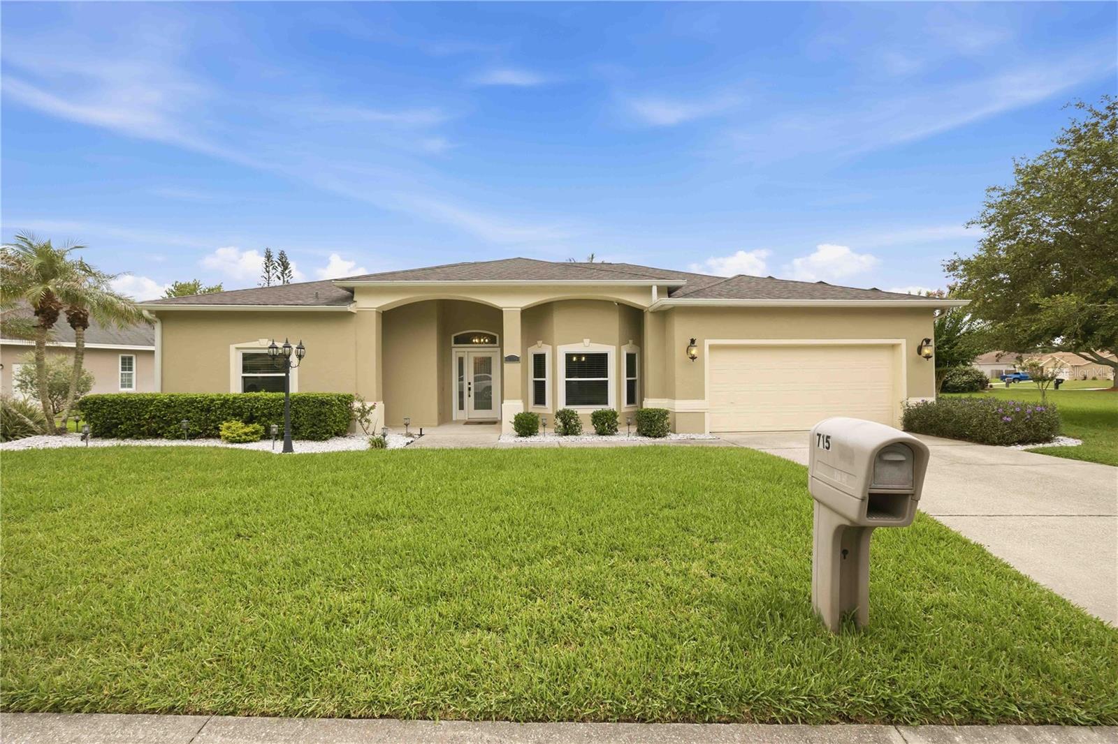 715 JESSANDA CIRCLE