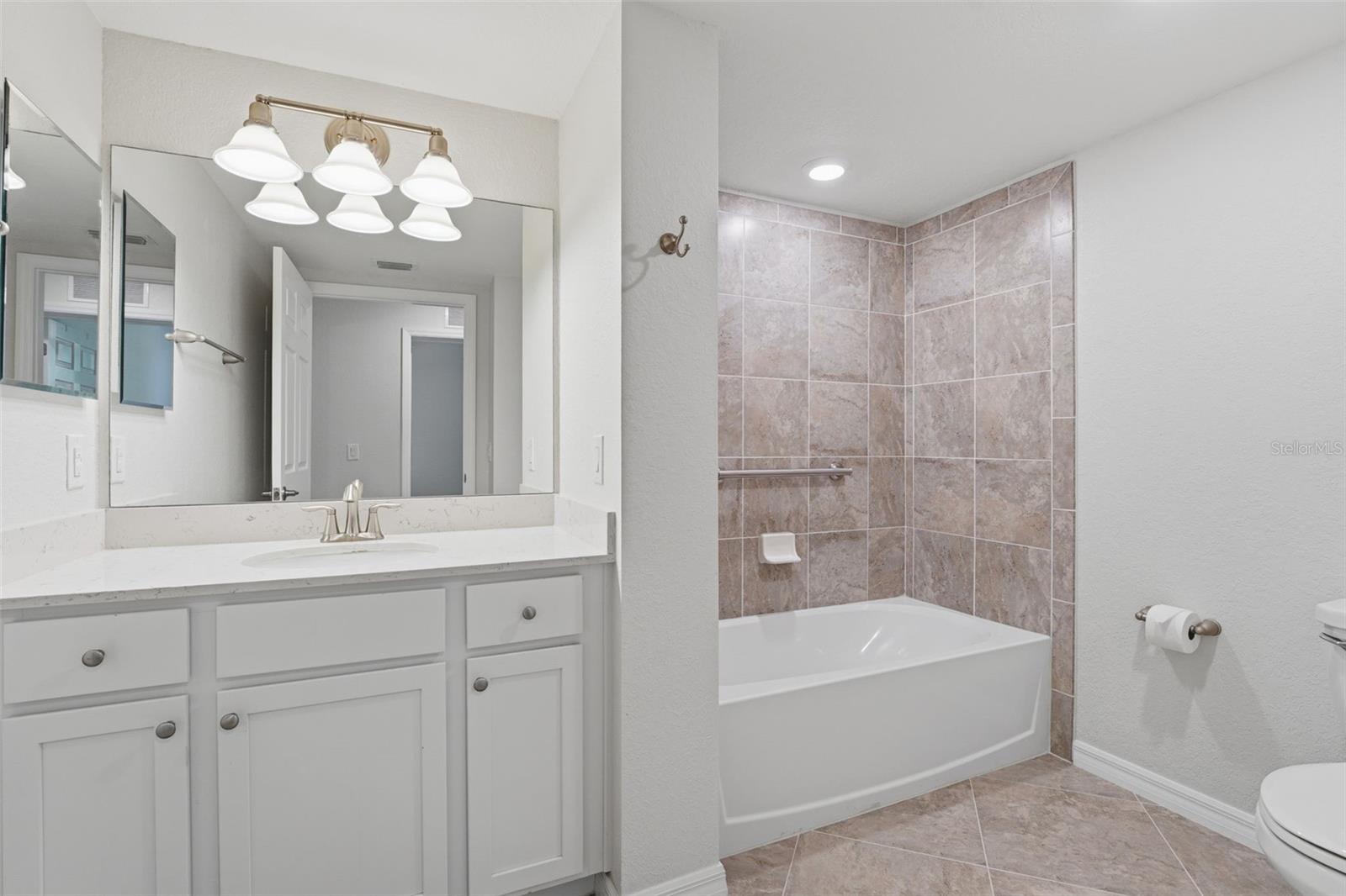 SARASOTA NATIONAL - Residential