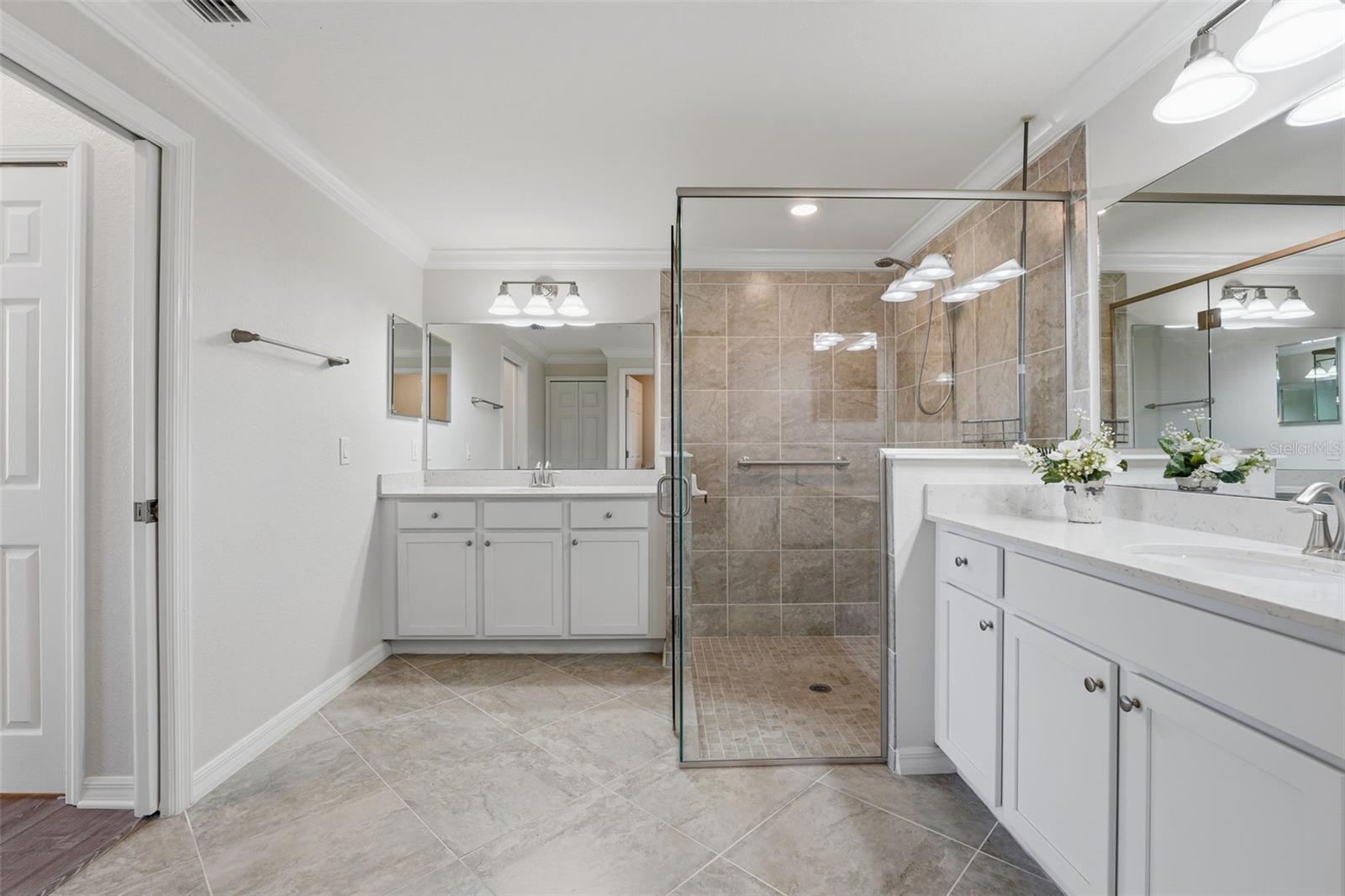 SARASOTA NATIONAL - Residential