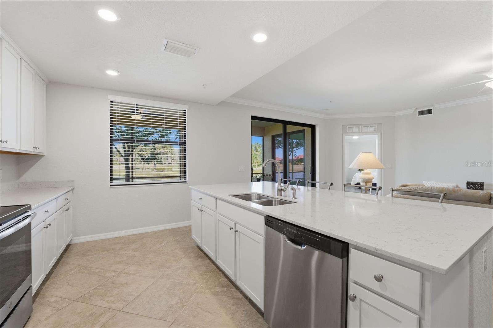 SARASOTA NATIONAL - Residential