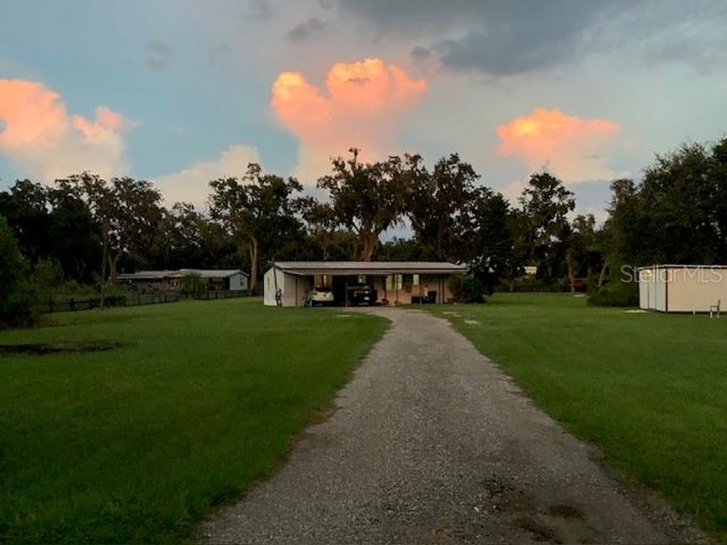 Photo of 4602 Platt Road, Plant City, FL 33565 (MLS # TB8420634)