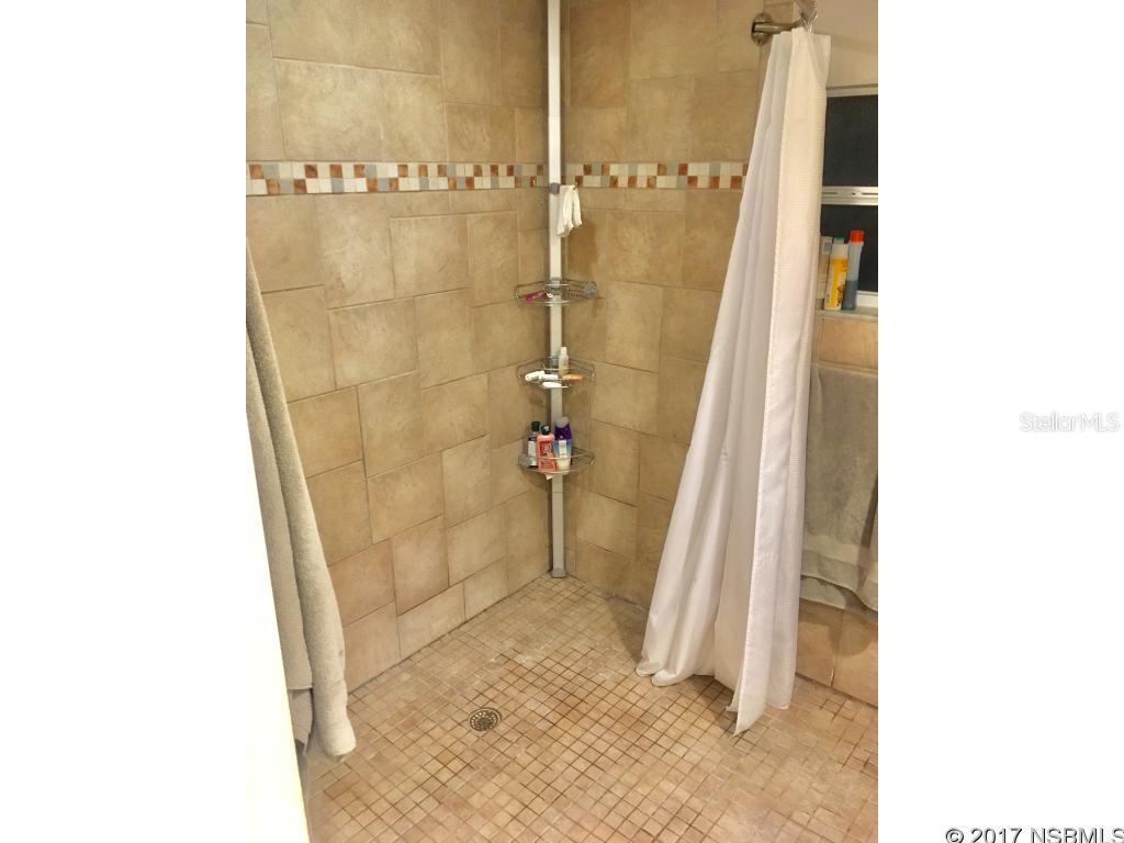 Florida Shores 01 - Residential