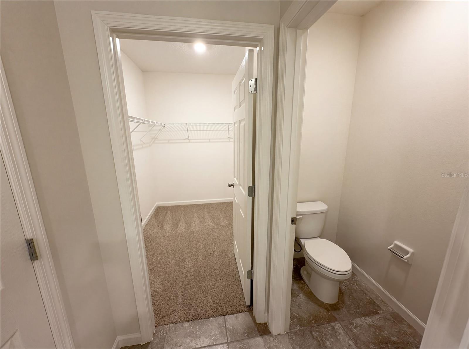 LAKES/INDIAN RIVER PRESERVE - Residential