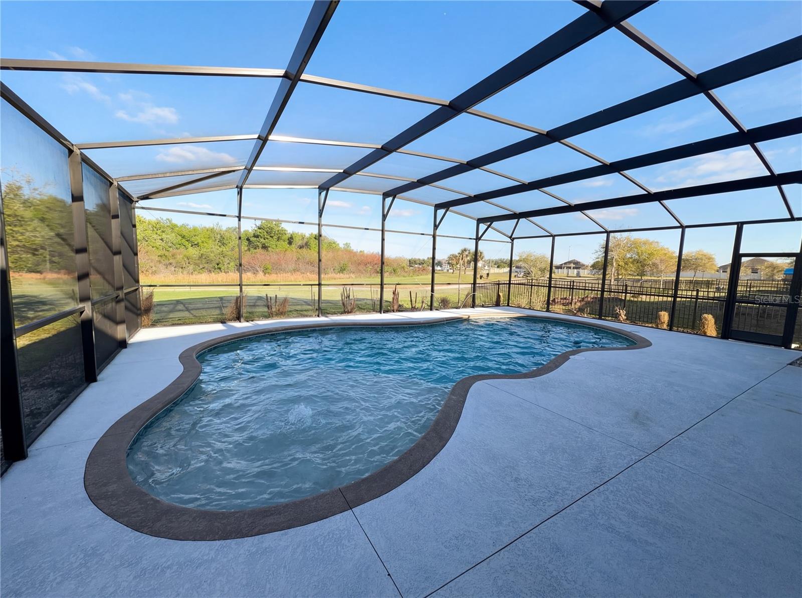 LAKES/INDIAN RIVER PRESERVE - Residential