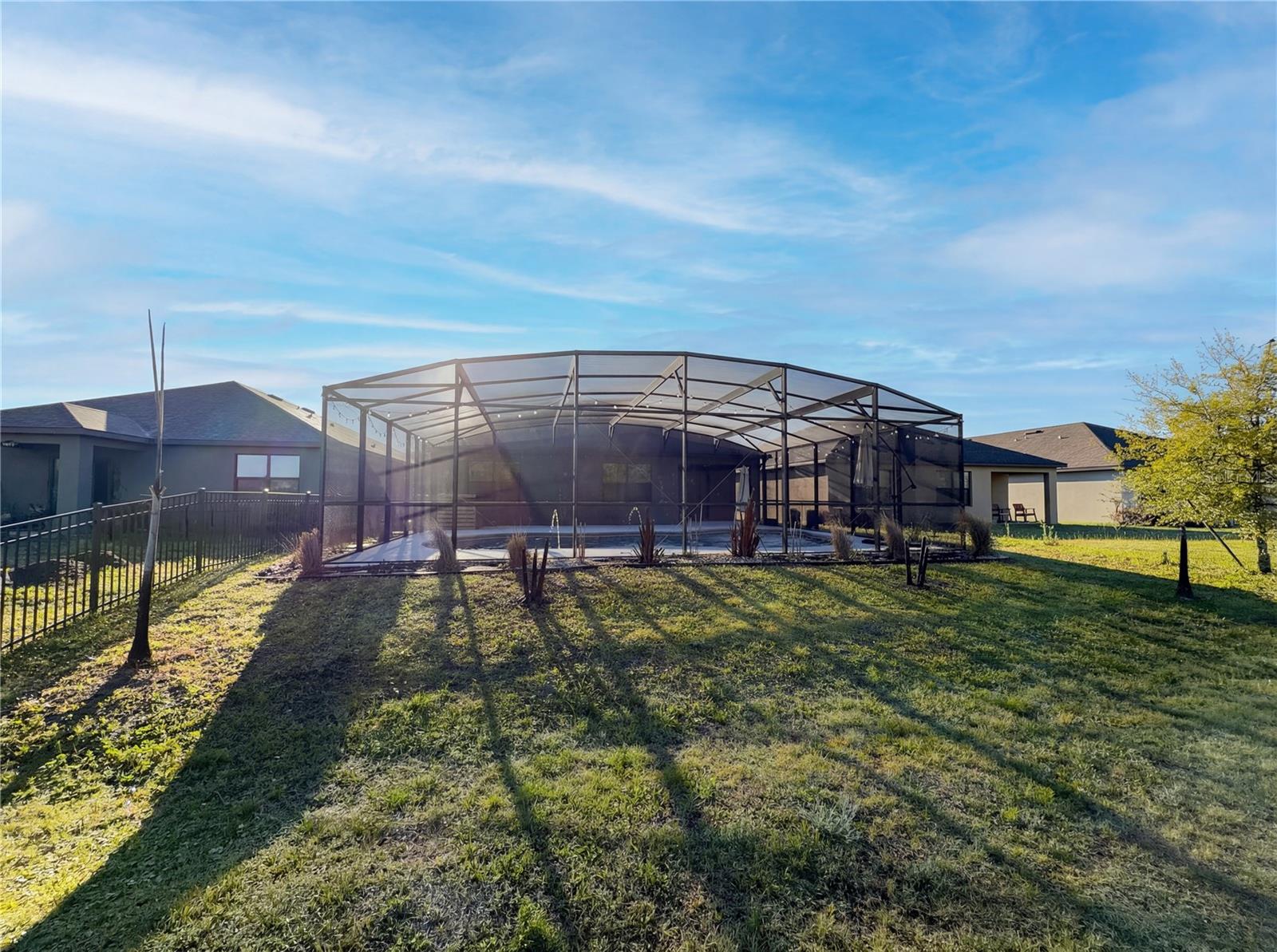 LAKES/INDIAN RIVER PRESERVE - Residential