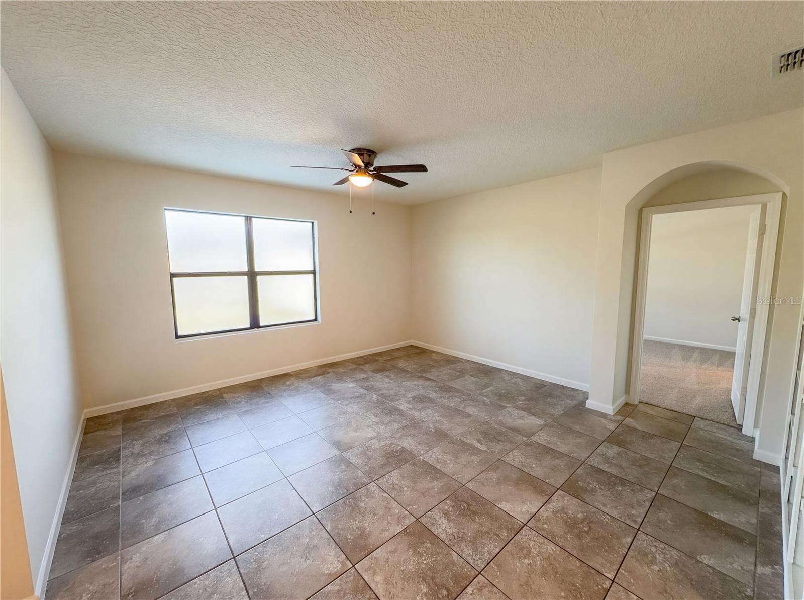 LAKES/INDIAN RIVER PRESERVE - Residential