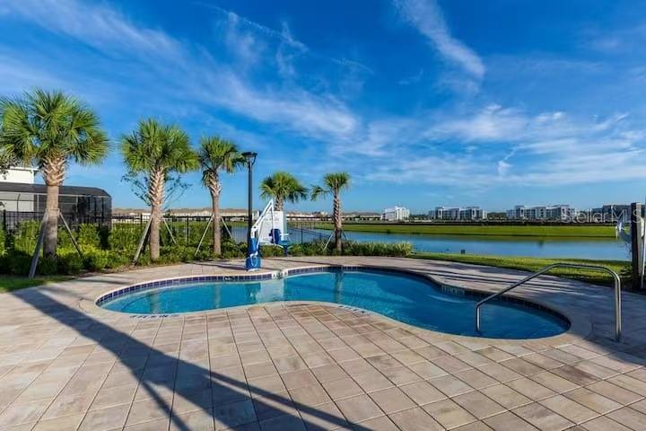 COVE AT STOREY LAKE III - Residential