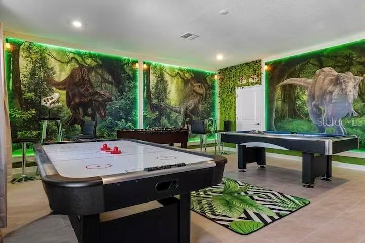 COVE AT STOREY LAKE III - Residential