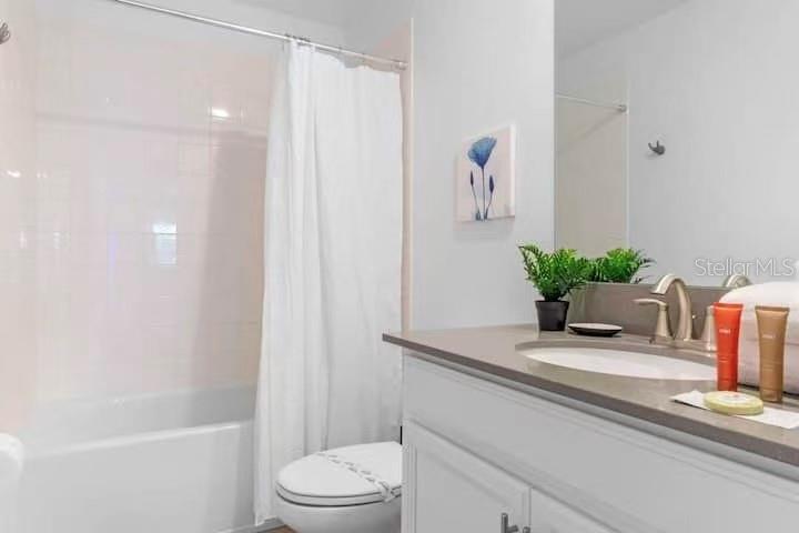 COVE AT STOREY LAKE III - Residential