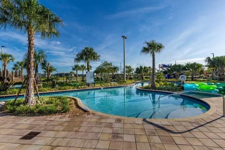 COVE AT STOREY LAKE III - Residential