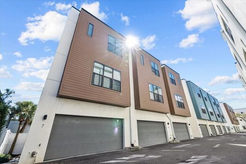 Photo of 4810 W Mcelroy Avenue #7, Tampa, FL 33611 (MLS # TB8354317)