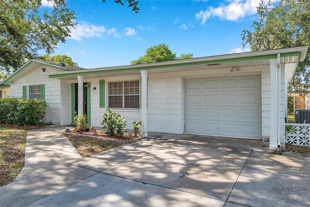 Photo of 3118 Lloyd Drive, Holiday, FL 34691 (MLS # W7876466)