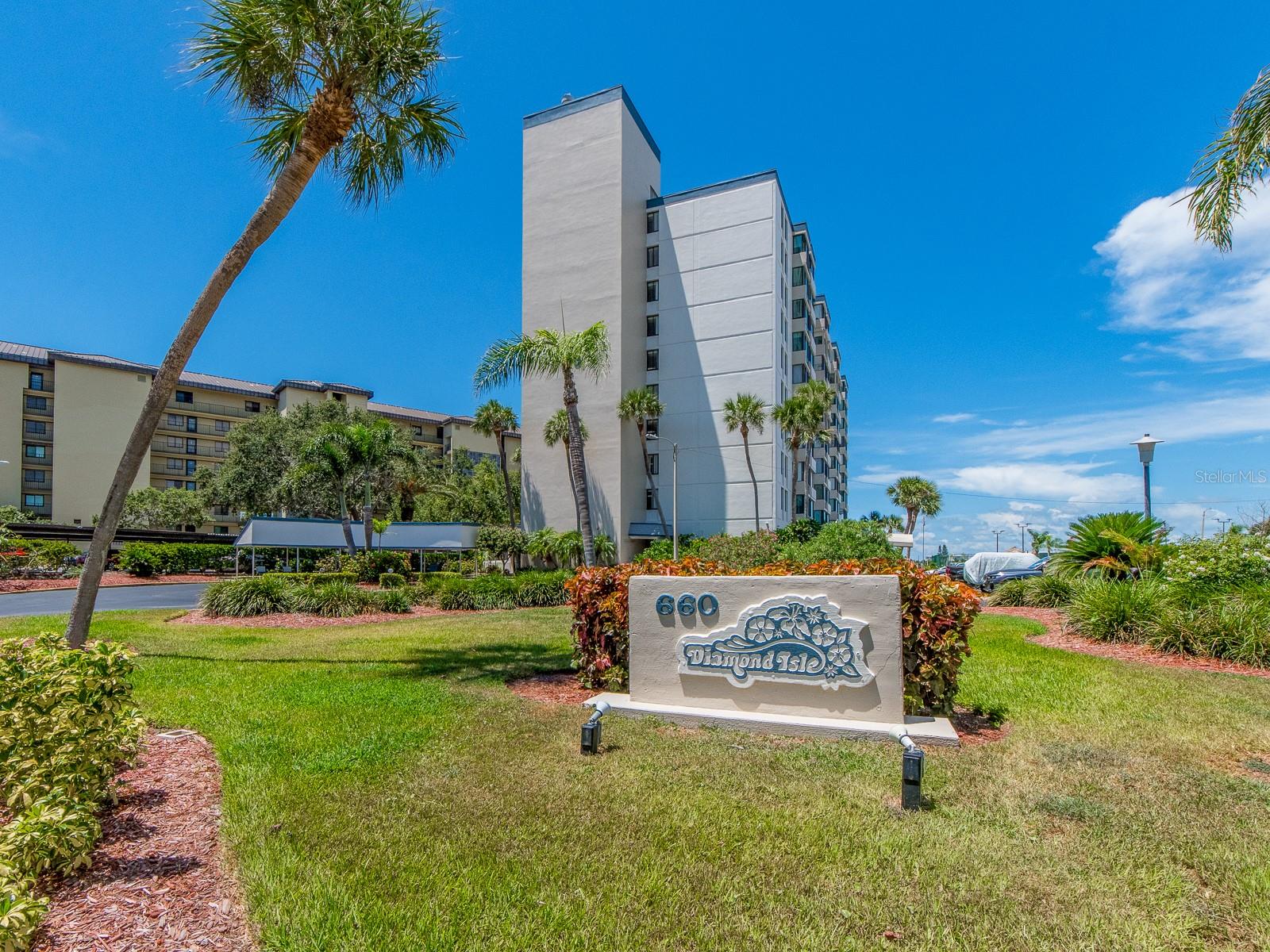 DIAMOND ISLE CONDO - Residential Lease