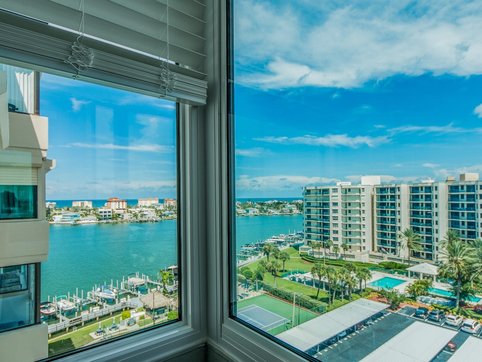 DIAMOND ISLE CONDO - Residential Lease