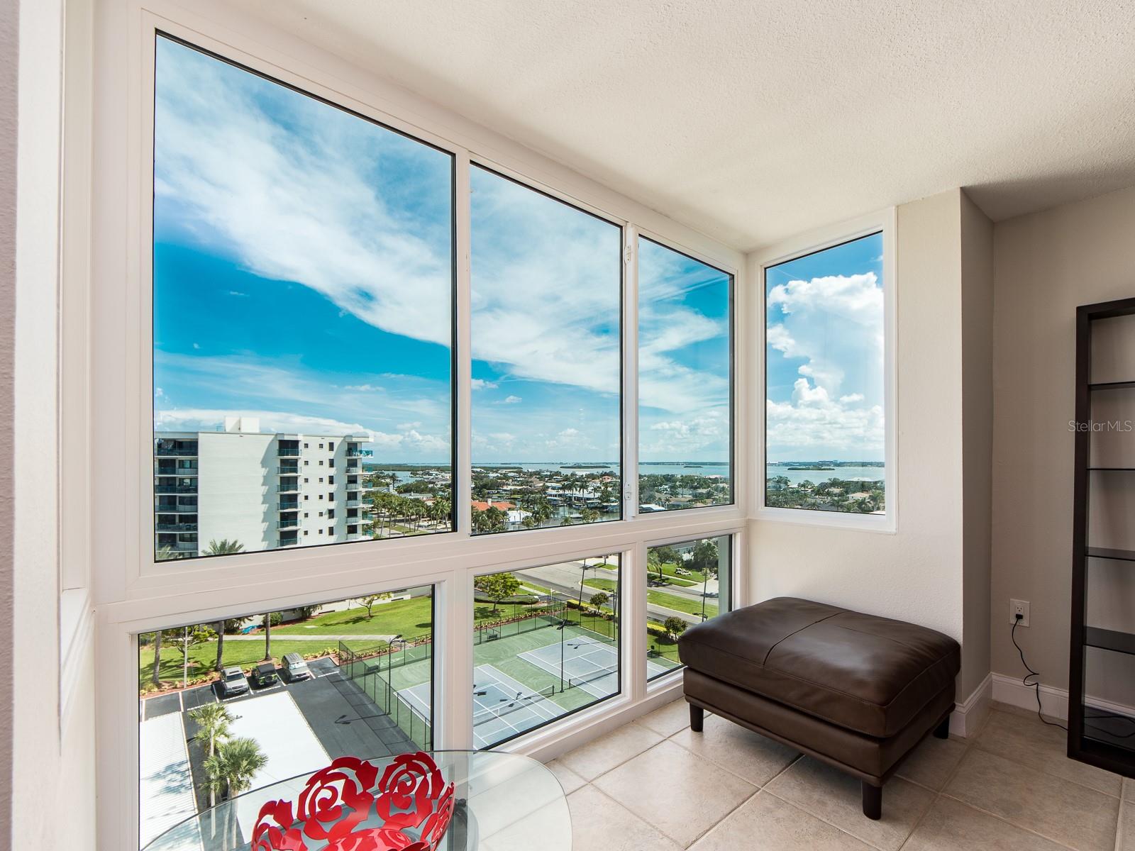 DIAMOND ISLE CONDO - Residential Lease
