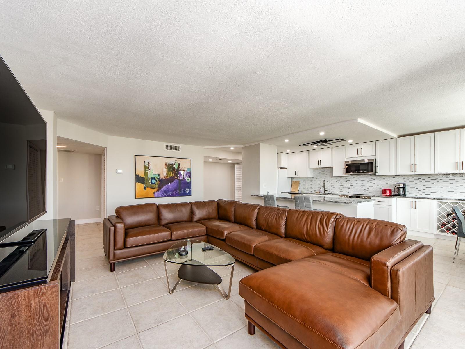 DIAMOND ISLE CONDO - Residential Lease