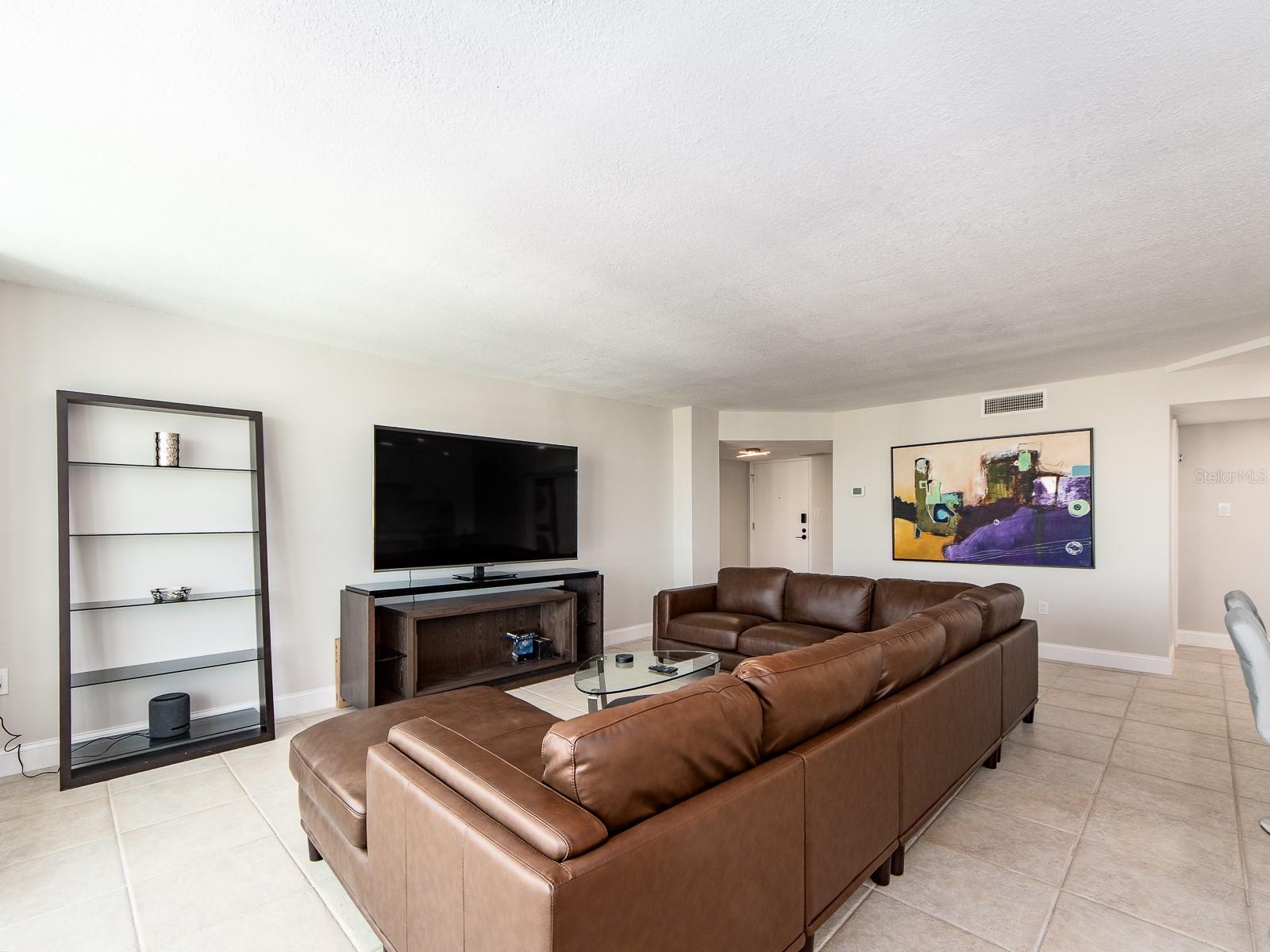 DIAMOND ISLE CONDO - Residential Lease