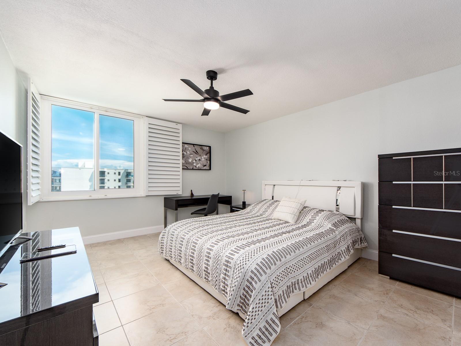 DIAMOND ISLE CONDO - Residential Lease