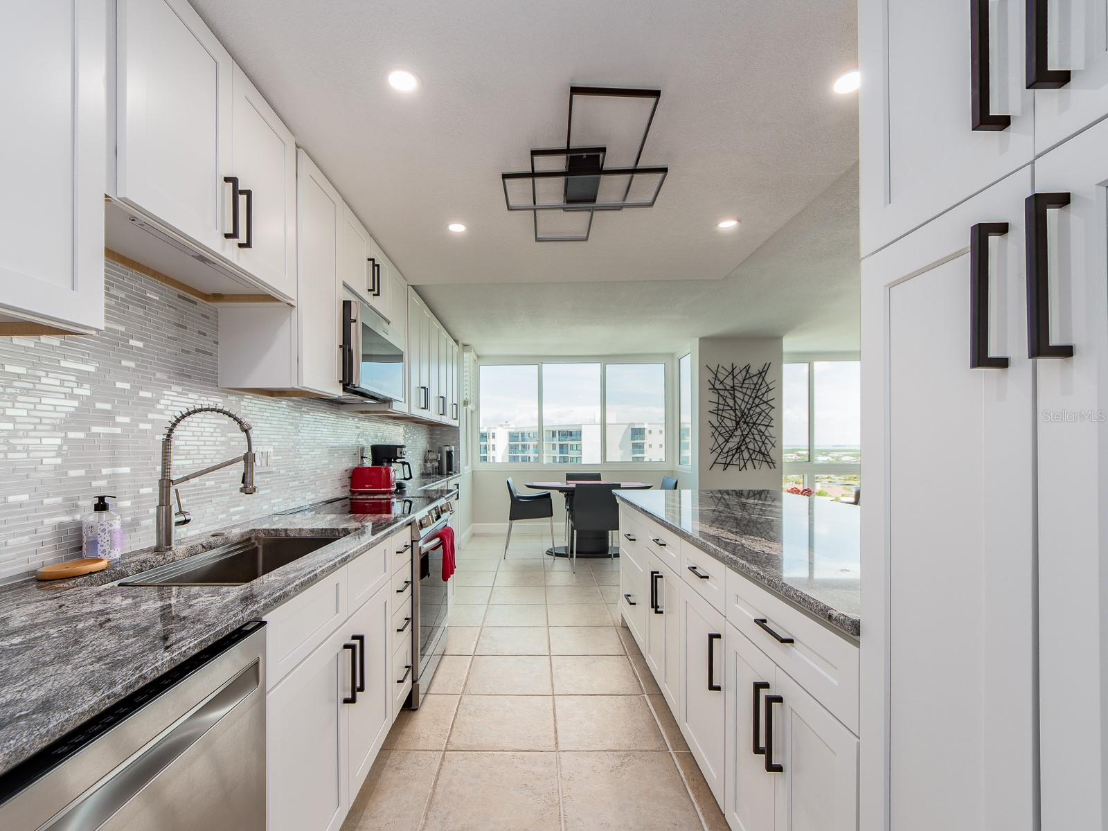 DIAMOND ISLE CONDO - Residential Lease