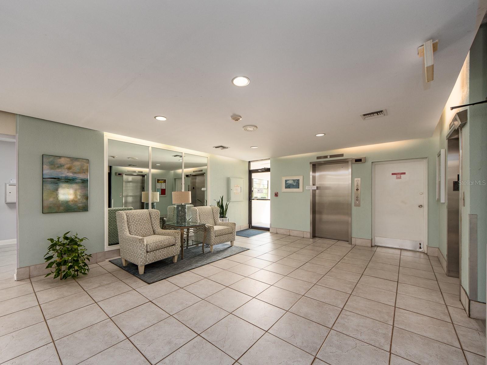 DIAMOND ISLE CONDO - Residential Lease