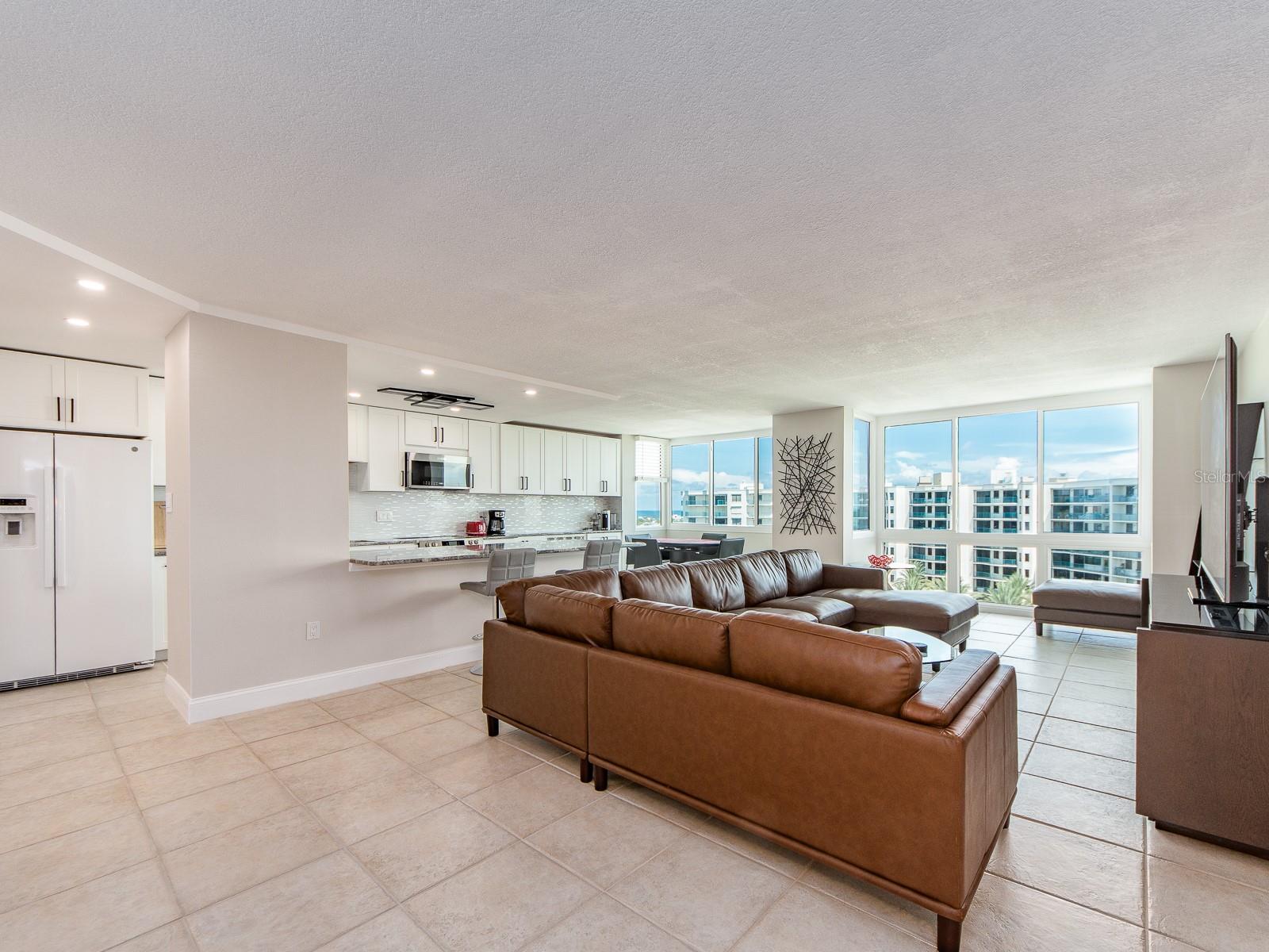 DIAMOND ISLE CONDO - Residential Lease