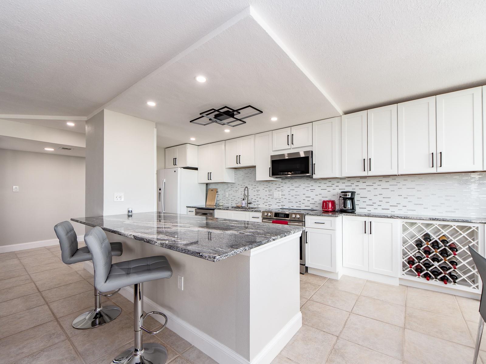 DIAMOND ISLE CONDO - Residential Lease
