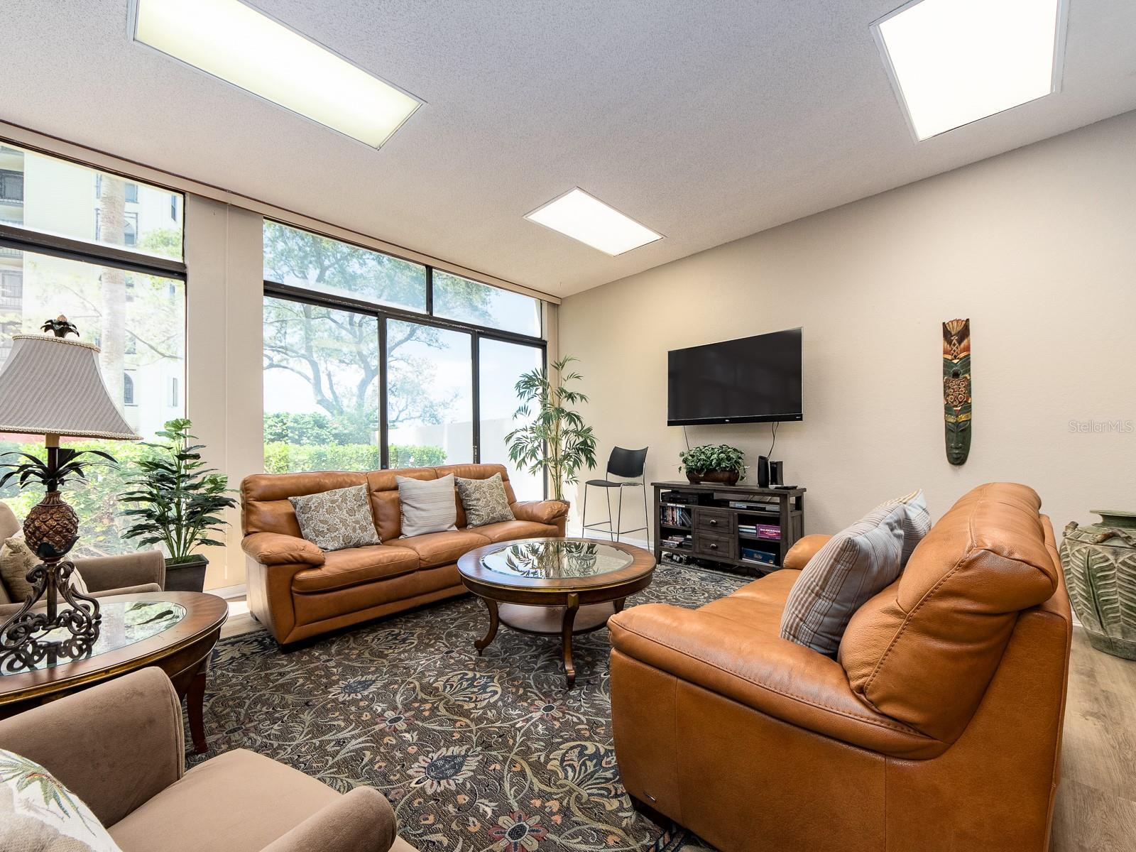 DIAMOND ISLE CONDO - Residential Lease