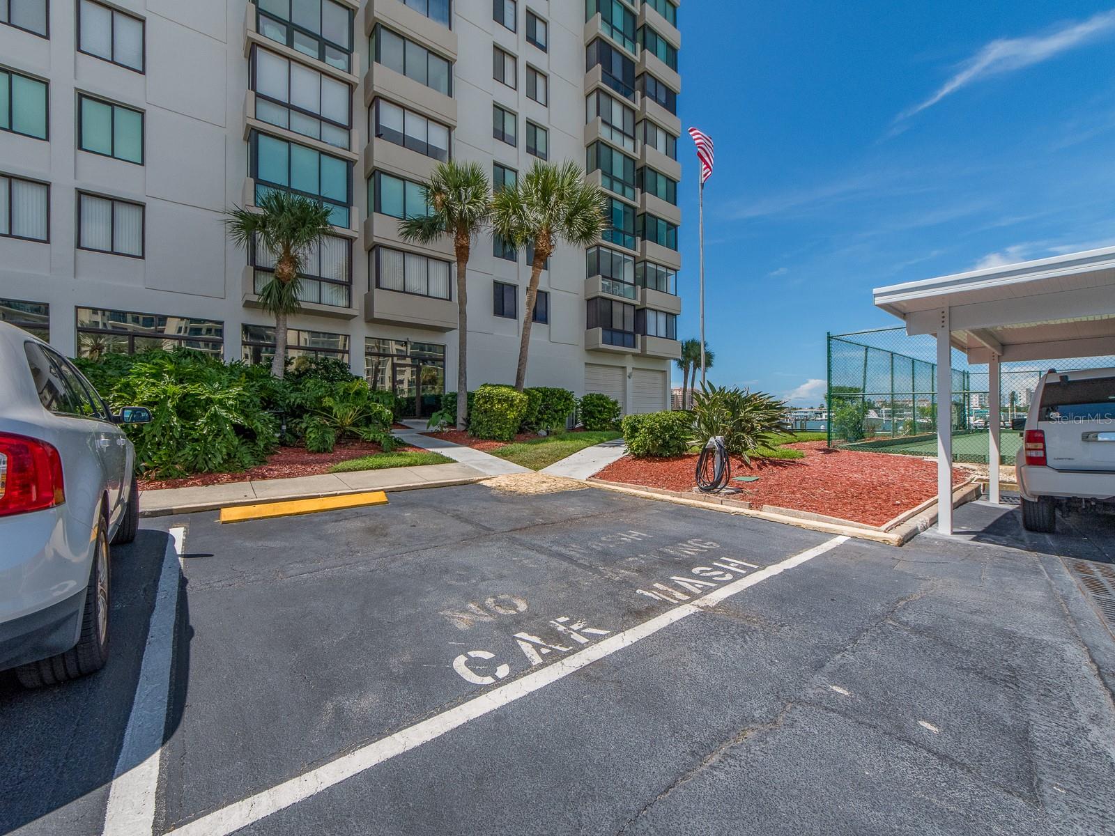 DIAMOND ISLE CONDO - Residential Lease