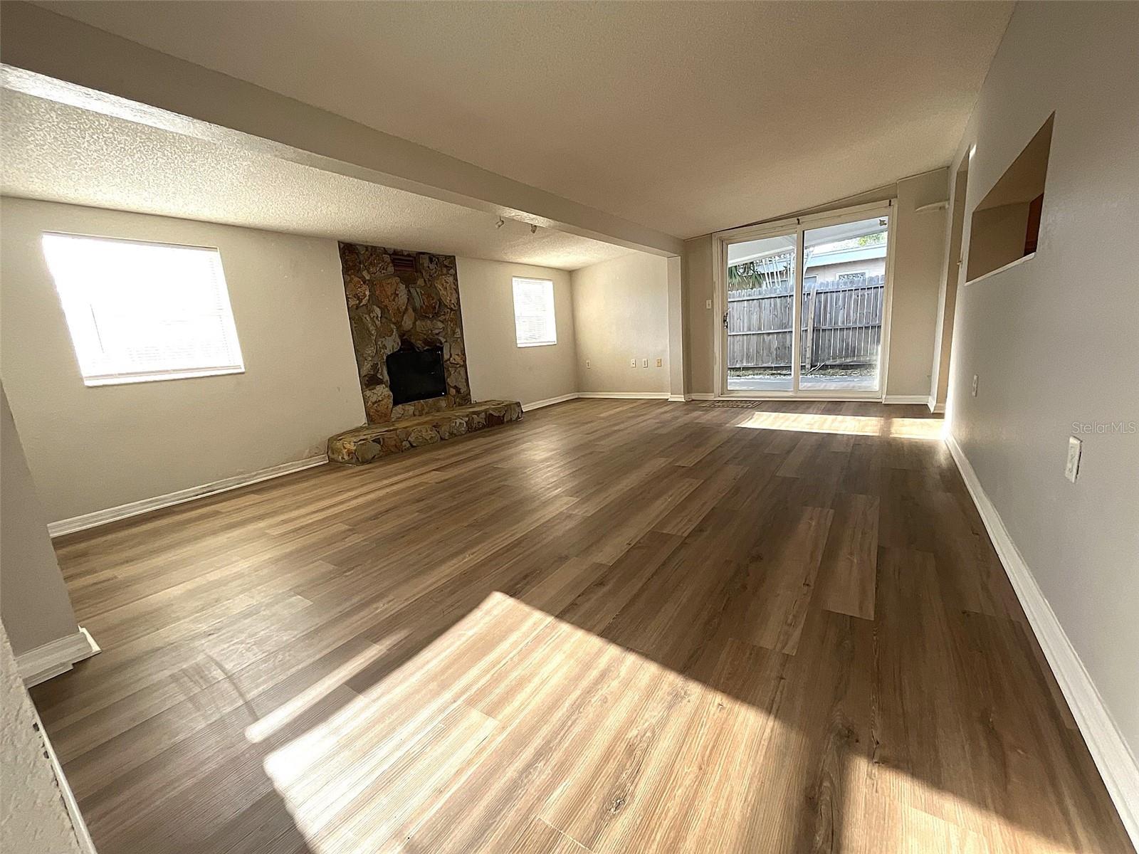 SEMINOLE LAKE VILLAGE 2ND ADD - Residential