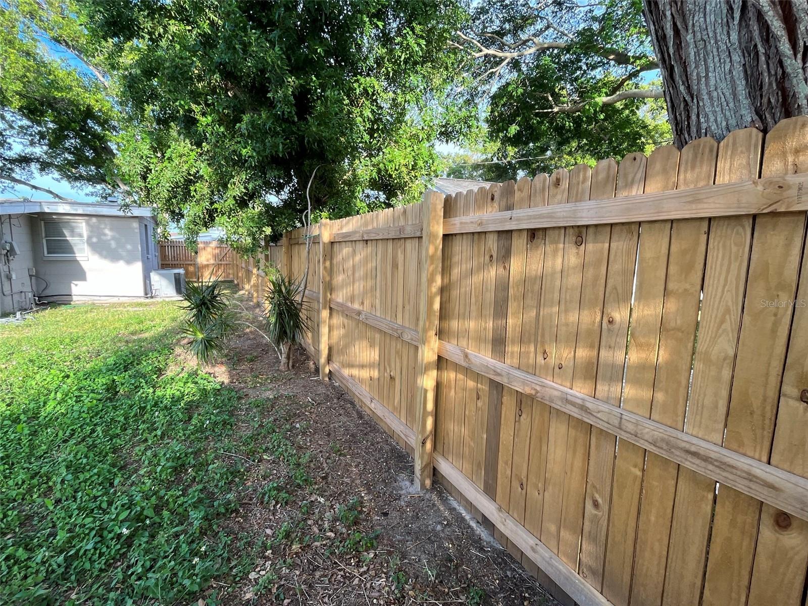 9596 GROVELAND STREET