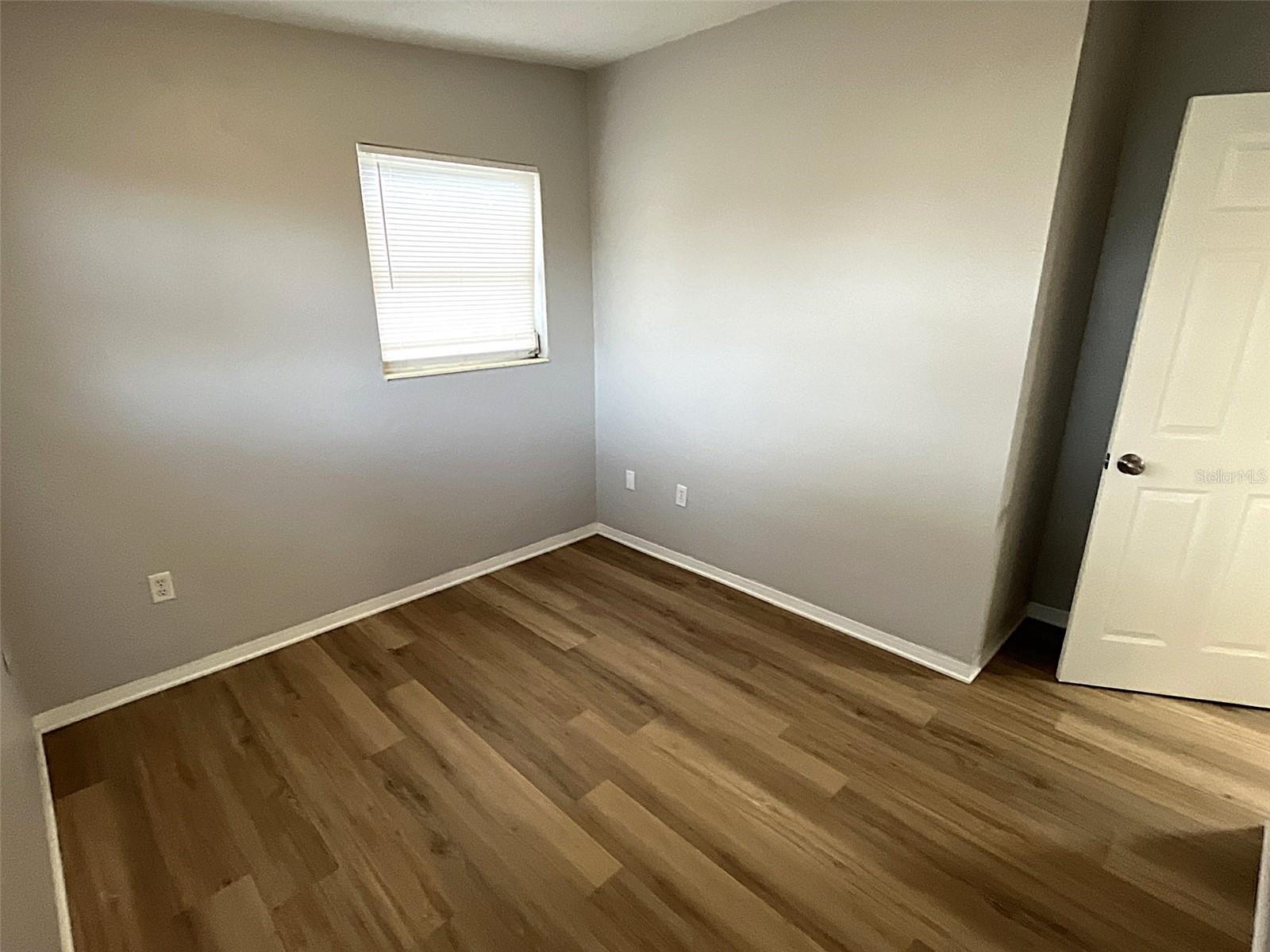 SEMINOLE LAKE VILLAGE 2ND ADD - Residential