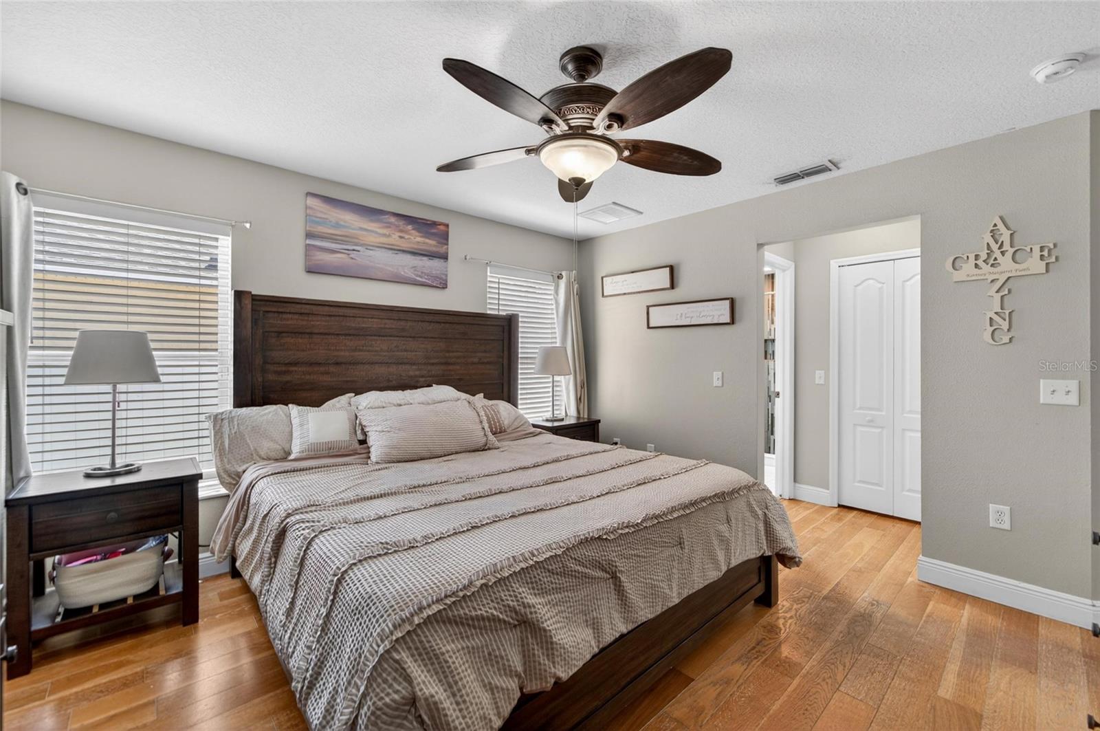 INDIAN LAKES - Residential