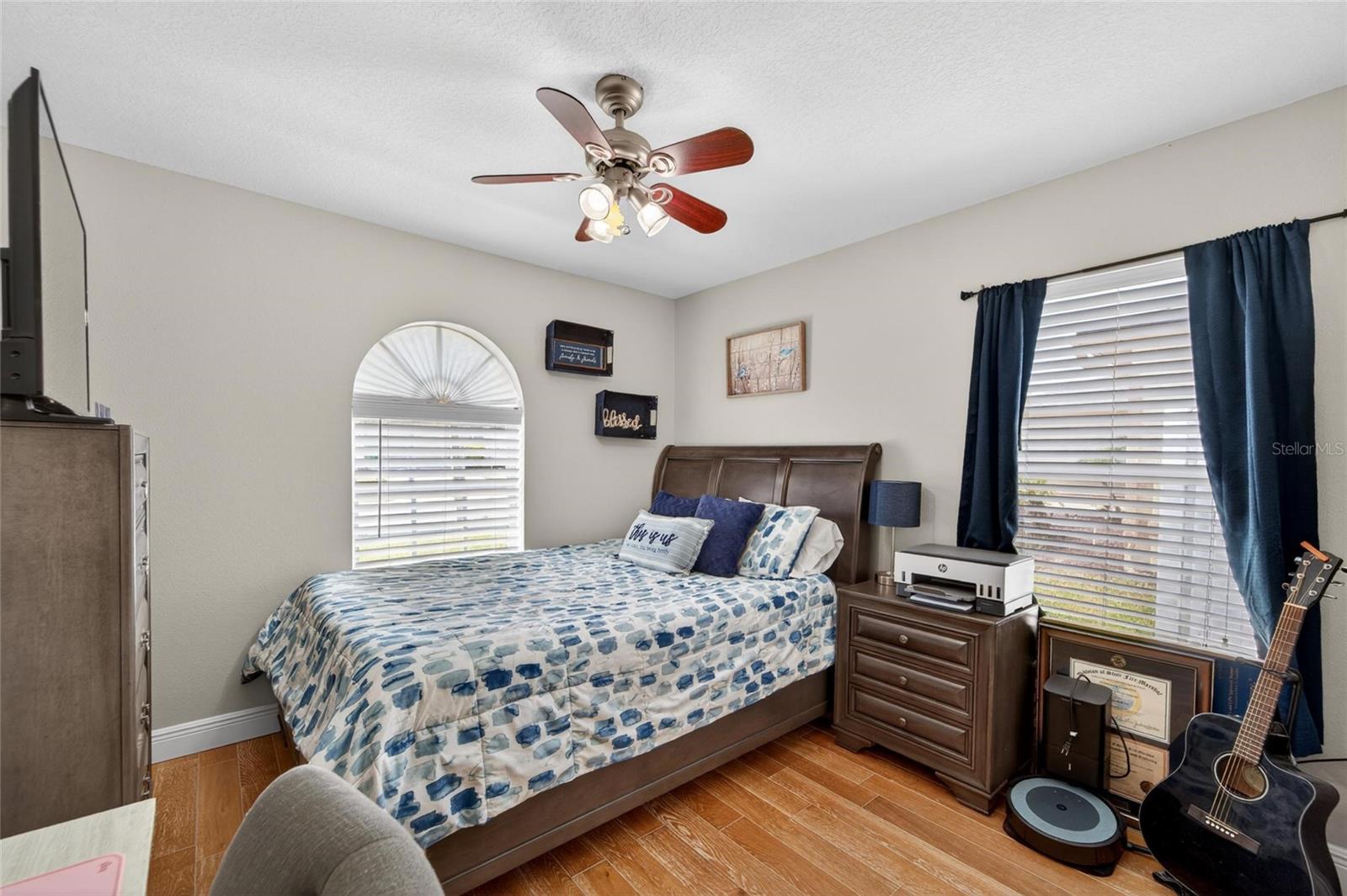 INDIAN LAKES - Residential