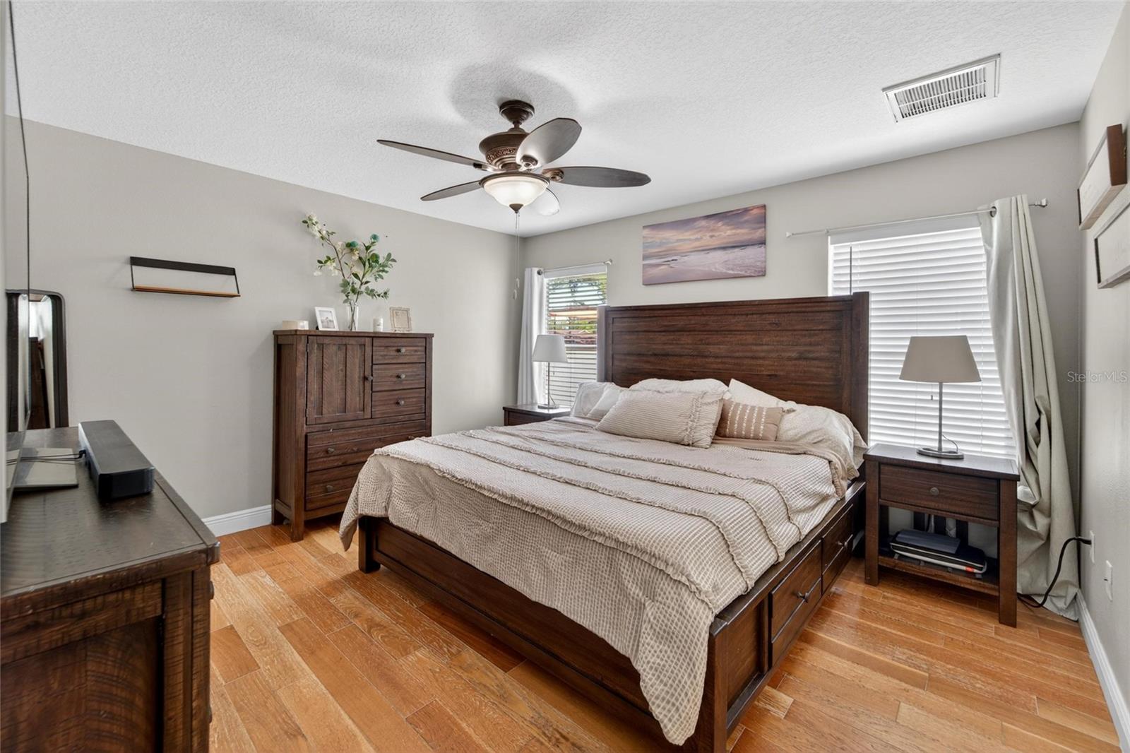 INDIAN LAKES - Residential