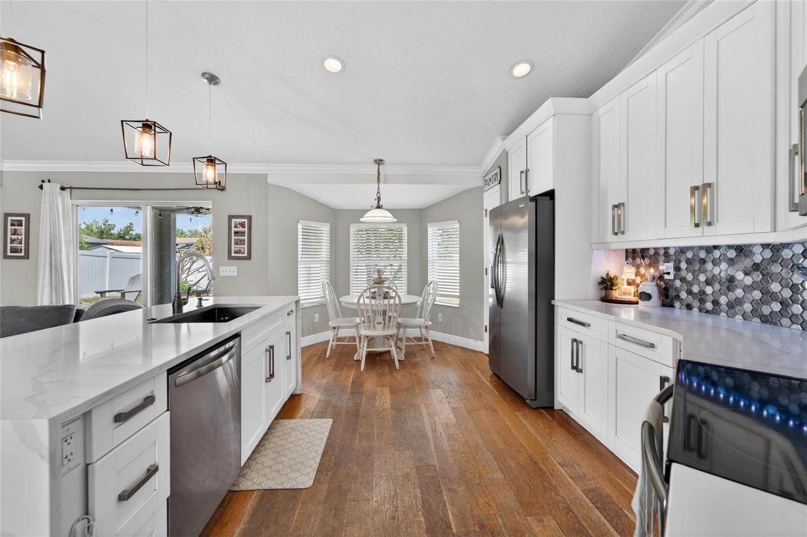 INDIAN LAKES - Residential