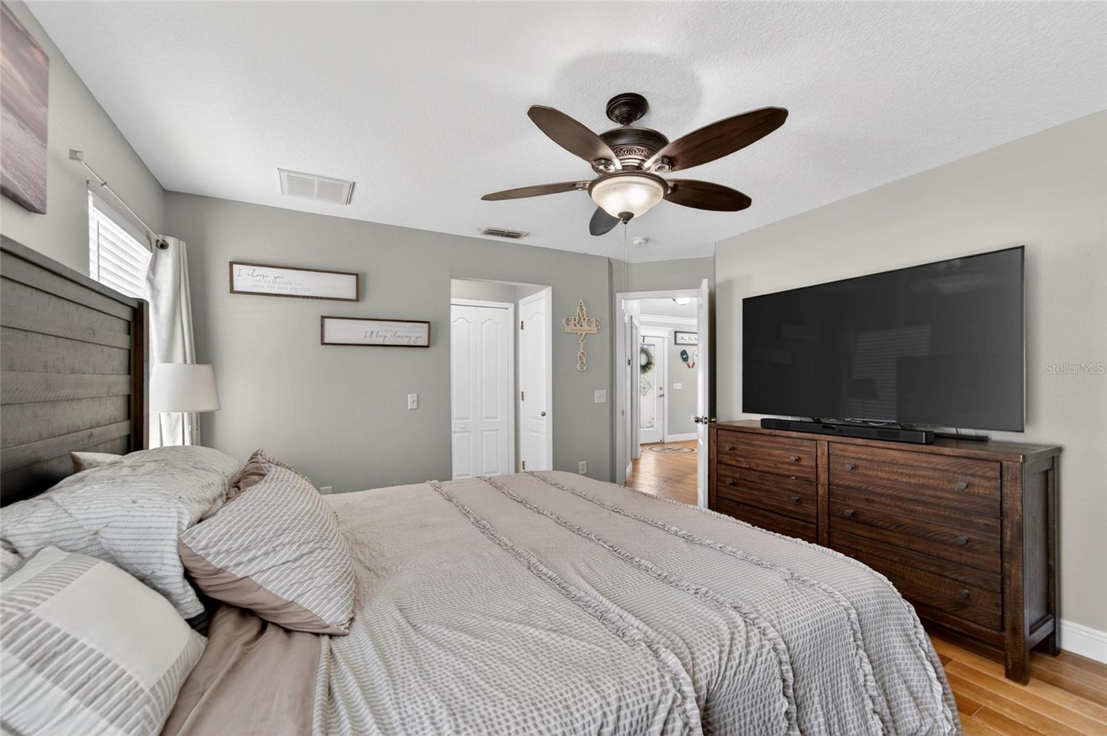 INDIAN LAKES - Residential