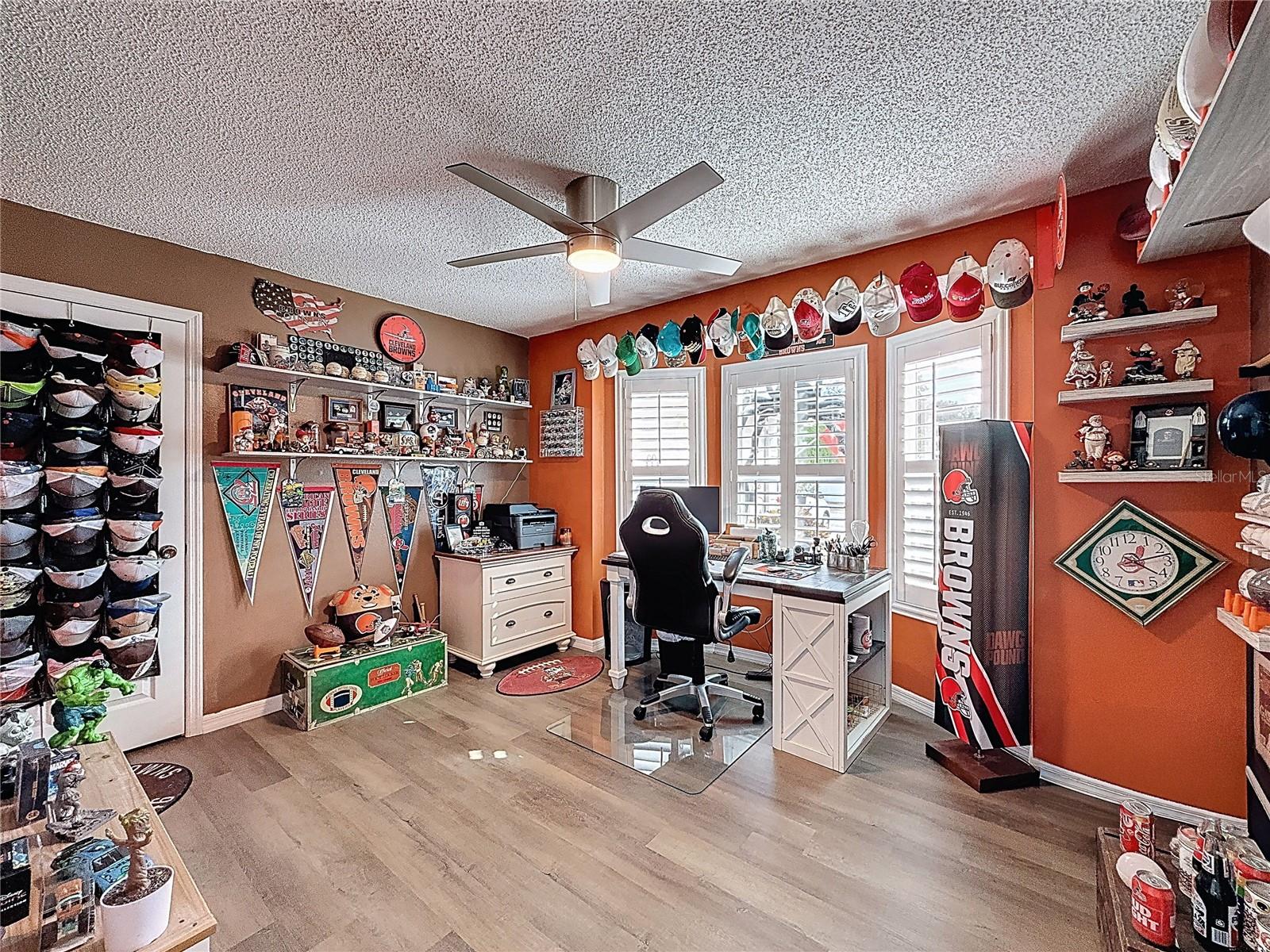 ORCHID LAKE WEST - Residential