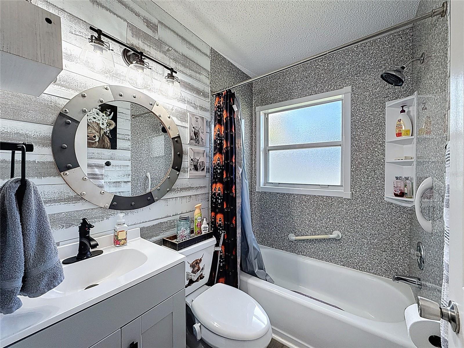 ORCHID LAKE WEST - Residential