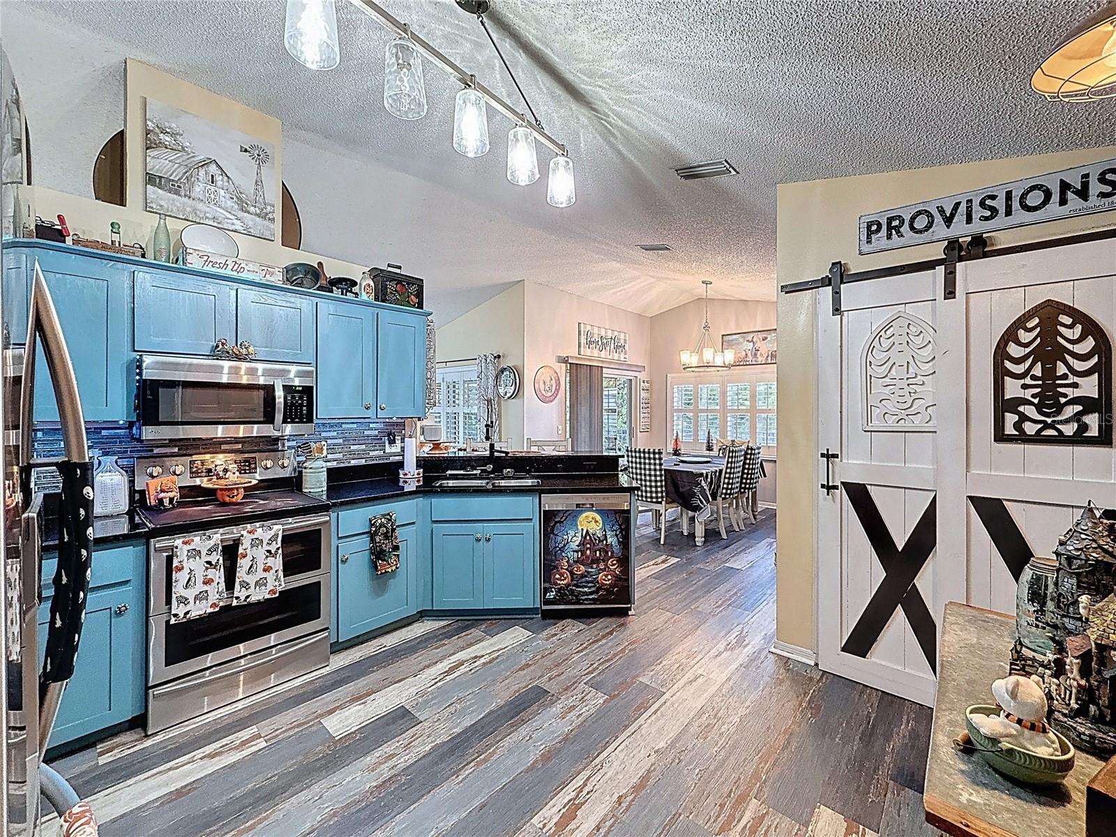 ORCHID LAKE WEST - Residential